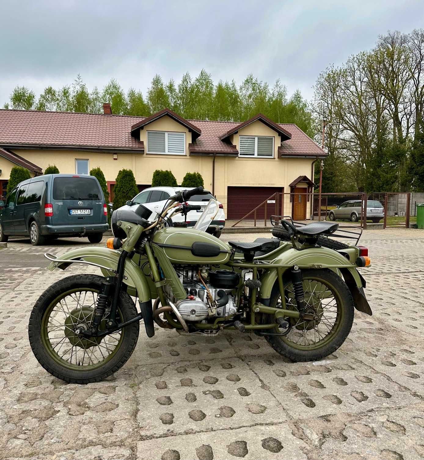 URAL 650 Dniepr z wózkiem bocznym