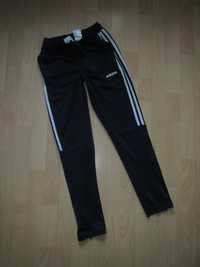 ADIDAS spodnie dresowe rozm.152