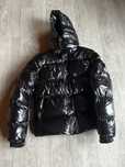 Продам Пуховик MONCLER