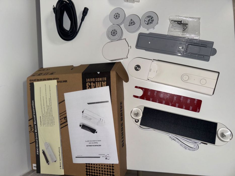 Tuya Zigbee - Silniczek na rolety/żaluzje (Moes AM43) 3 sztuki