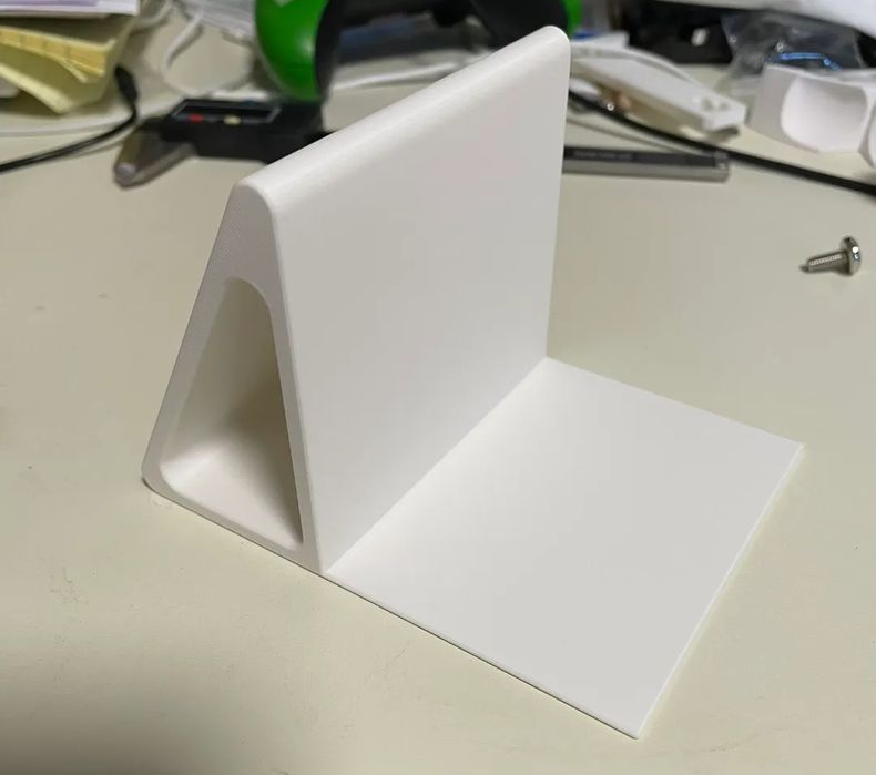 Apoio de Livros Triangular Simples e Elegante