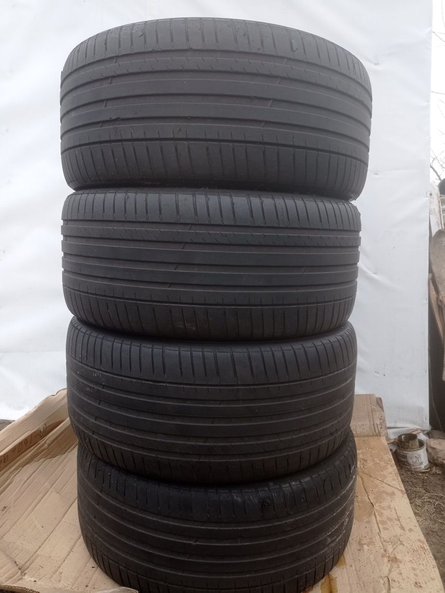 Шины Michelin 295/40 R21 лето