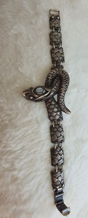 Браслет срібний "Змія" з місячним  каменем