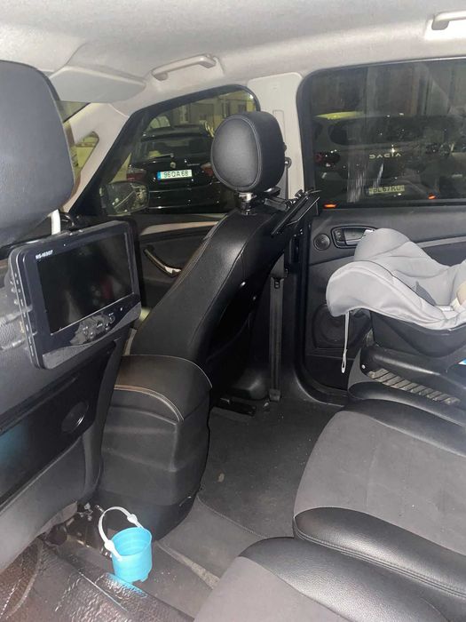 Ford smax preta 7lugares