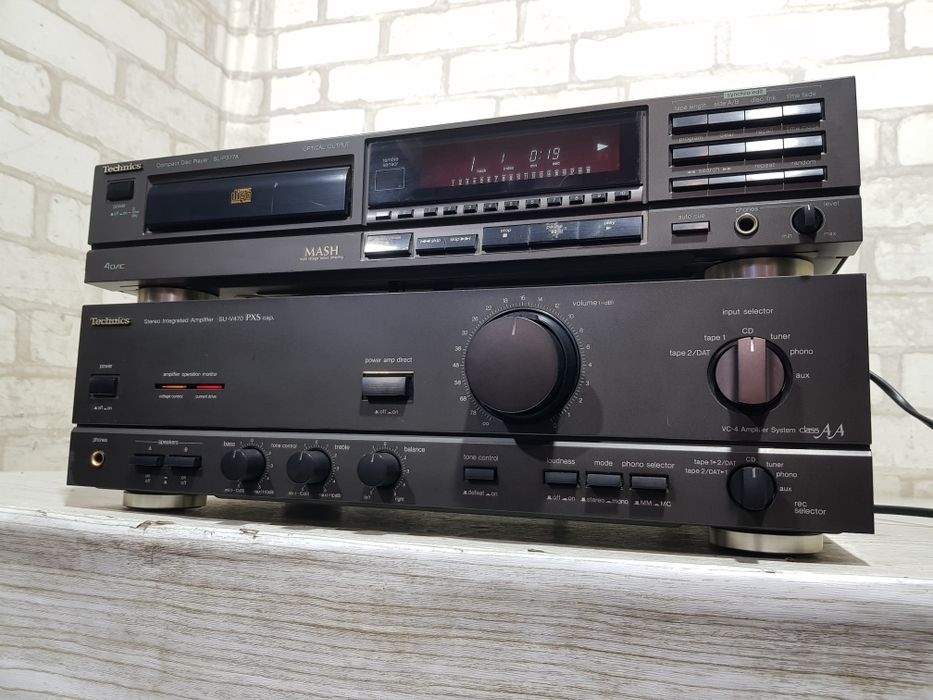 Стійка TECHNICS програвач SL-P377,б/у з Німеччини