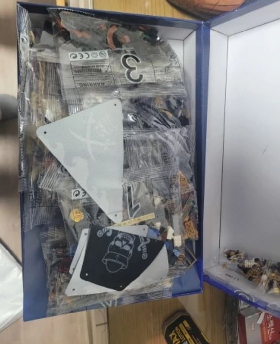 Детский конструктор пиратский корабль 1328 шт военный чорна перлина