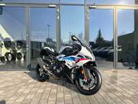 BMW S BMW S1000RR Model 2025 Tricolor Kute felgi M Billet Akrapovic
