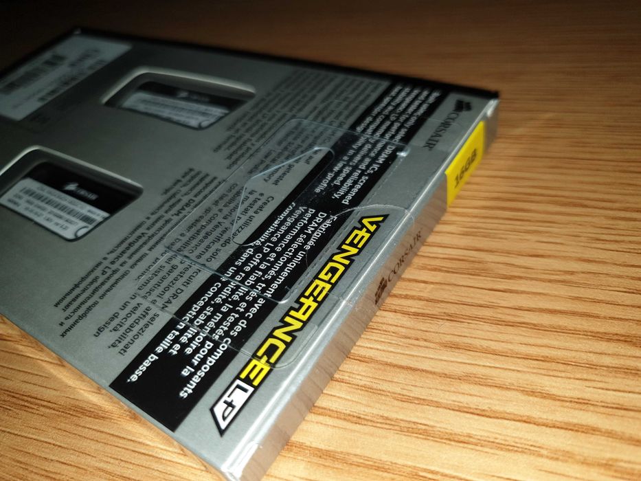 Memória RAM Corsair Vengeance LP DDR3 (1600Mhz) C10 (16GB) NOVAS (1)