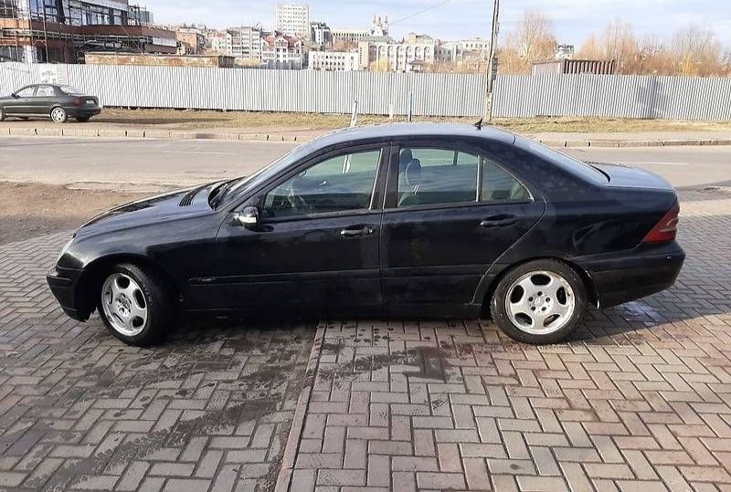 Розборка W203 Mercedes-Benz C-клас