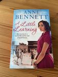 Książka Anne Bennett A little leaving