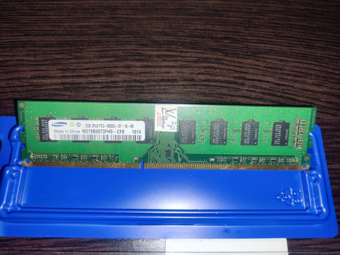 DDR3 2Gb Samsung PC3-8500U-07-10-B0 M378B5673FH0-CF8