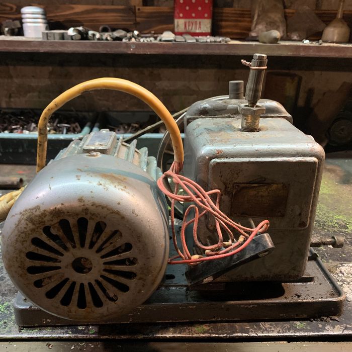 Насос вакуумний вн 494