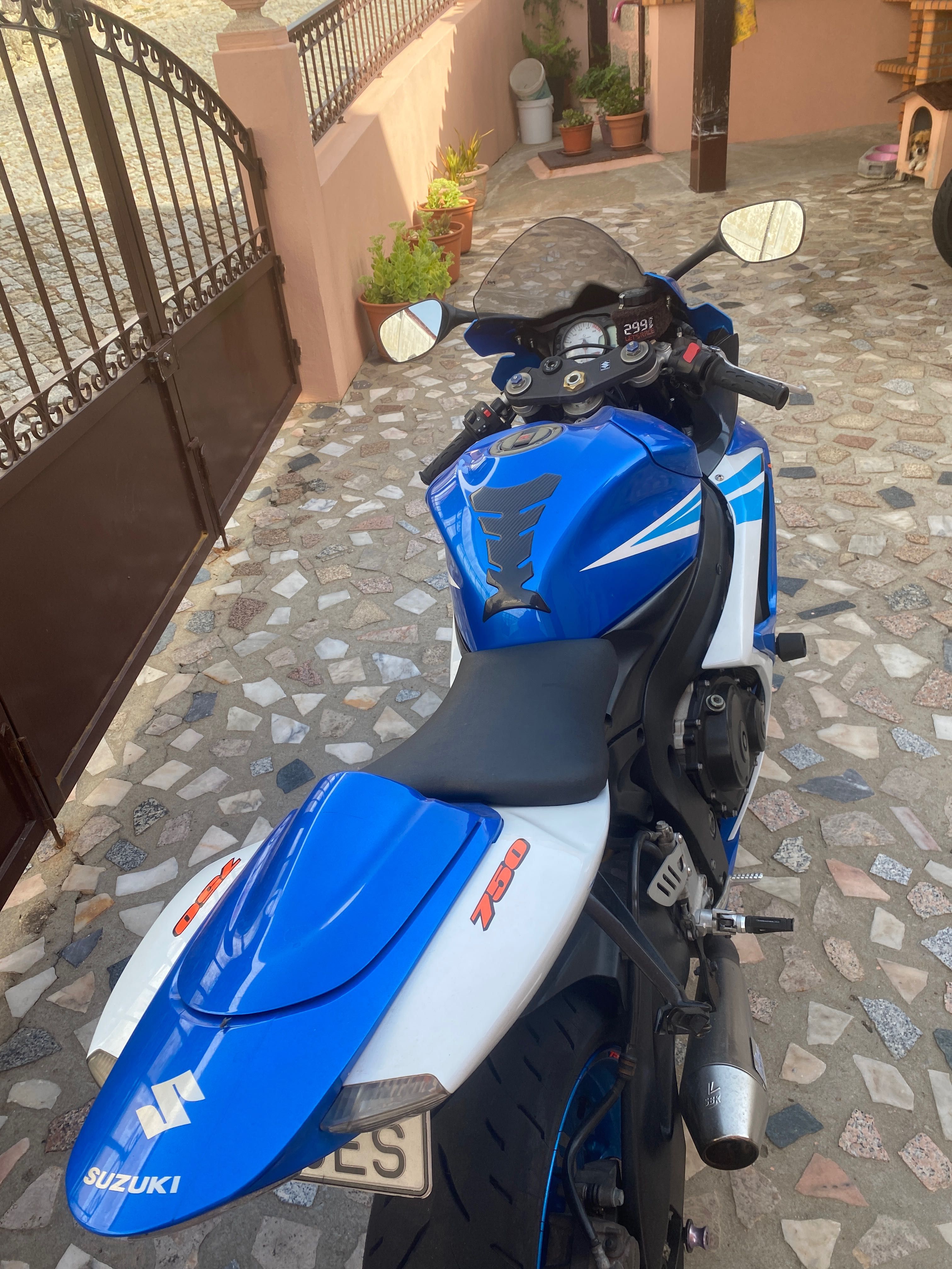 Suzuki  GSXR 750