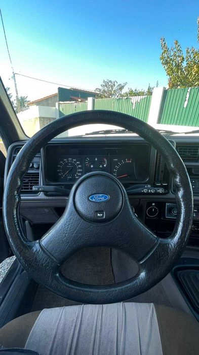 Vendo Ford Sierra 2.0