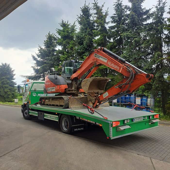 Laweta Pomoc Drogowa Holowanie Osobowe Dostawcze Transport Maszyn