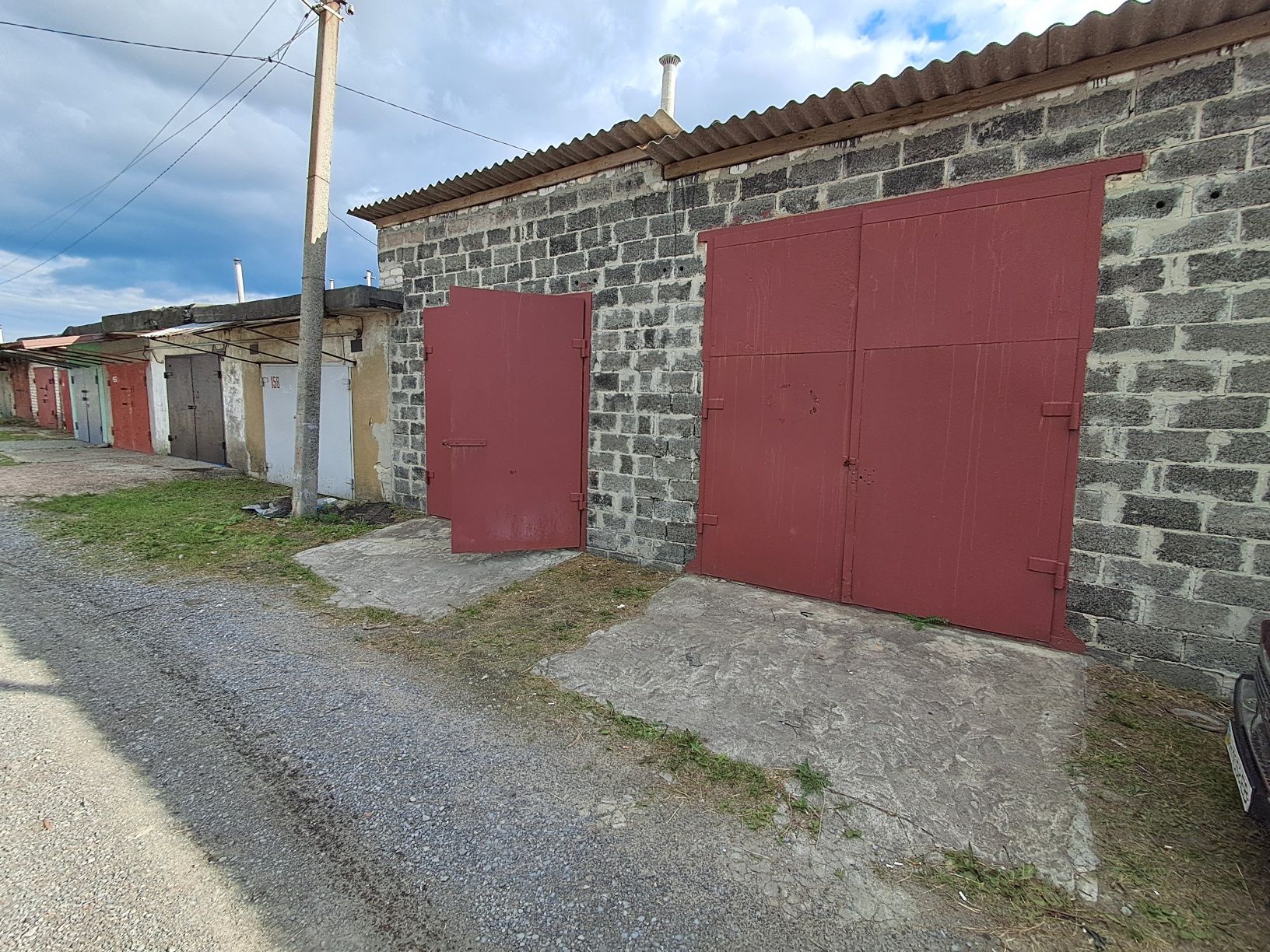 Продажа 2х совместных гаражей