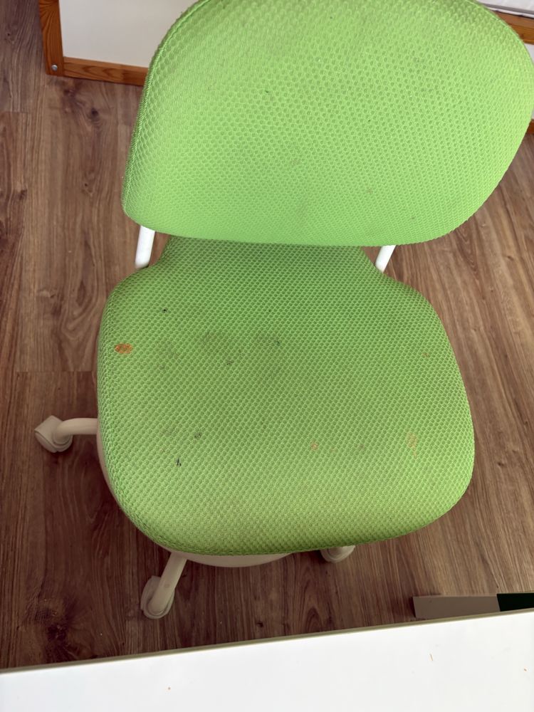 biurko + krzeslo Ikea