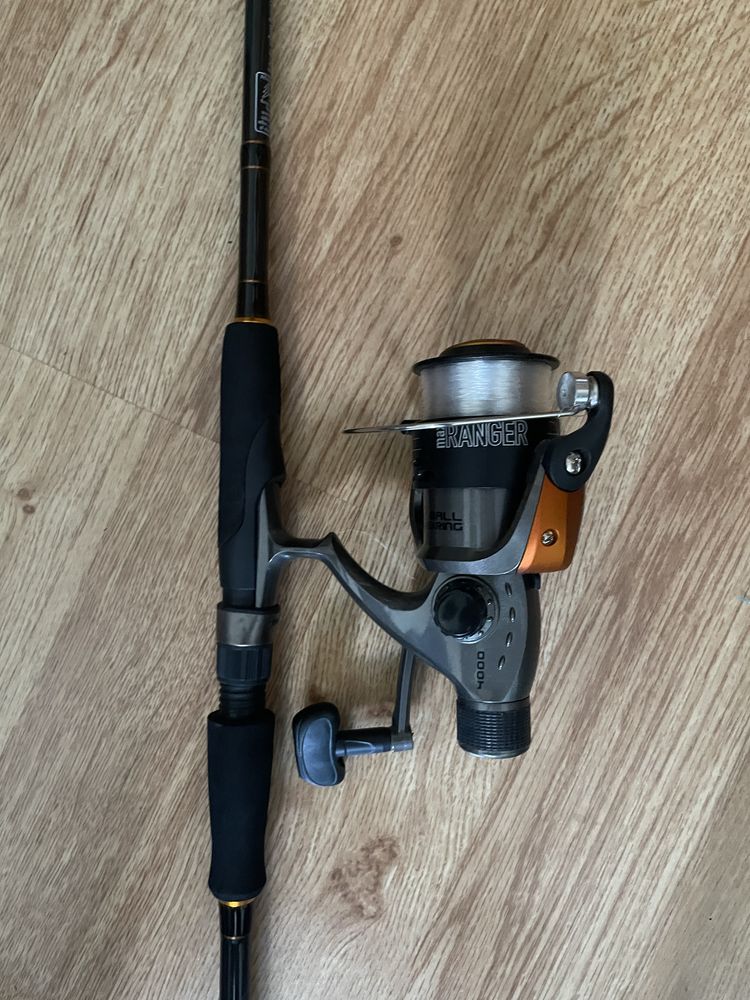 Cana de pesca nova nunca usada