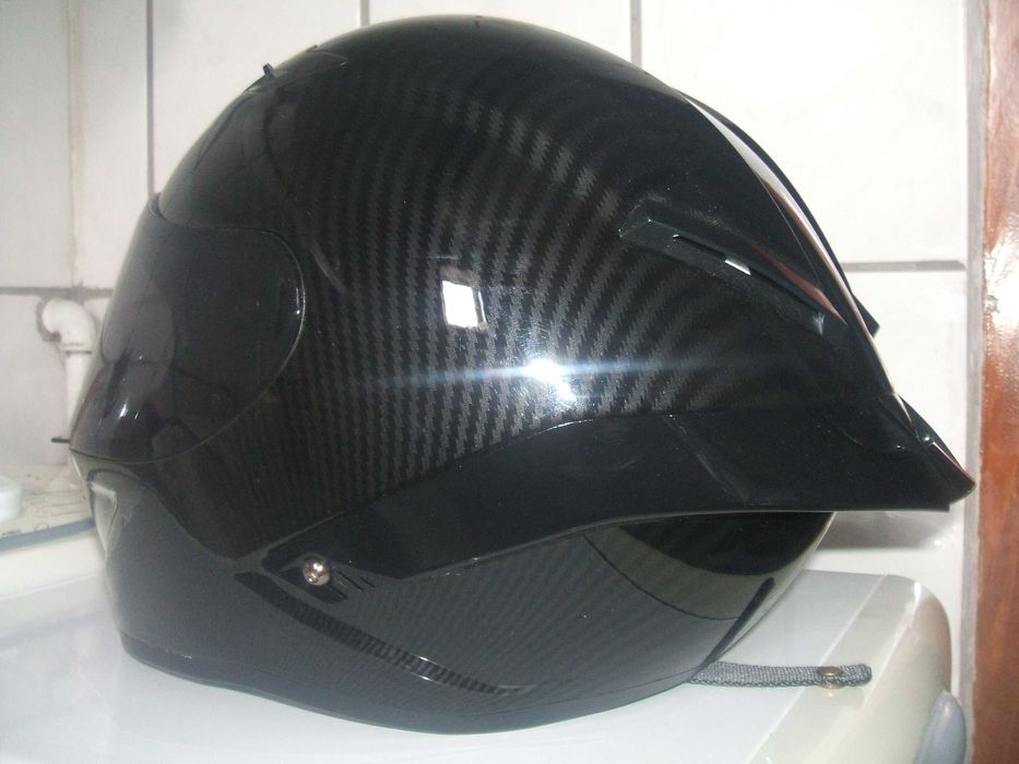 kask sportowy carbon, karbon