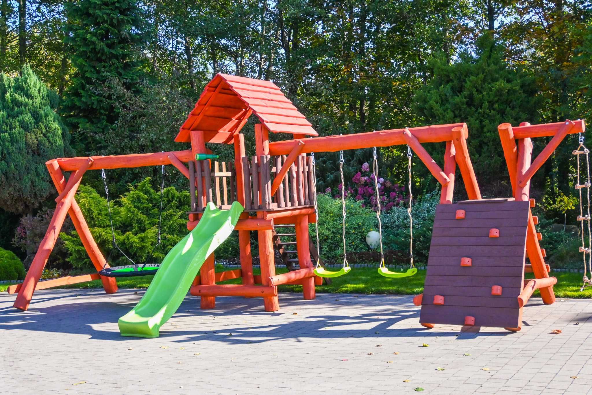 Ogrodowy drewniany plac zabaw dla dzieci - dostępne od ręki!