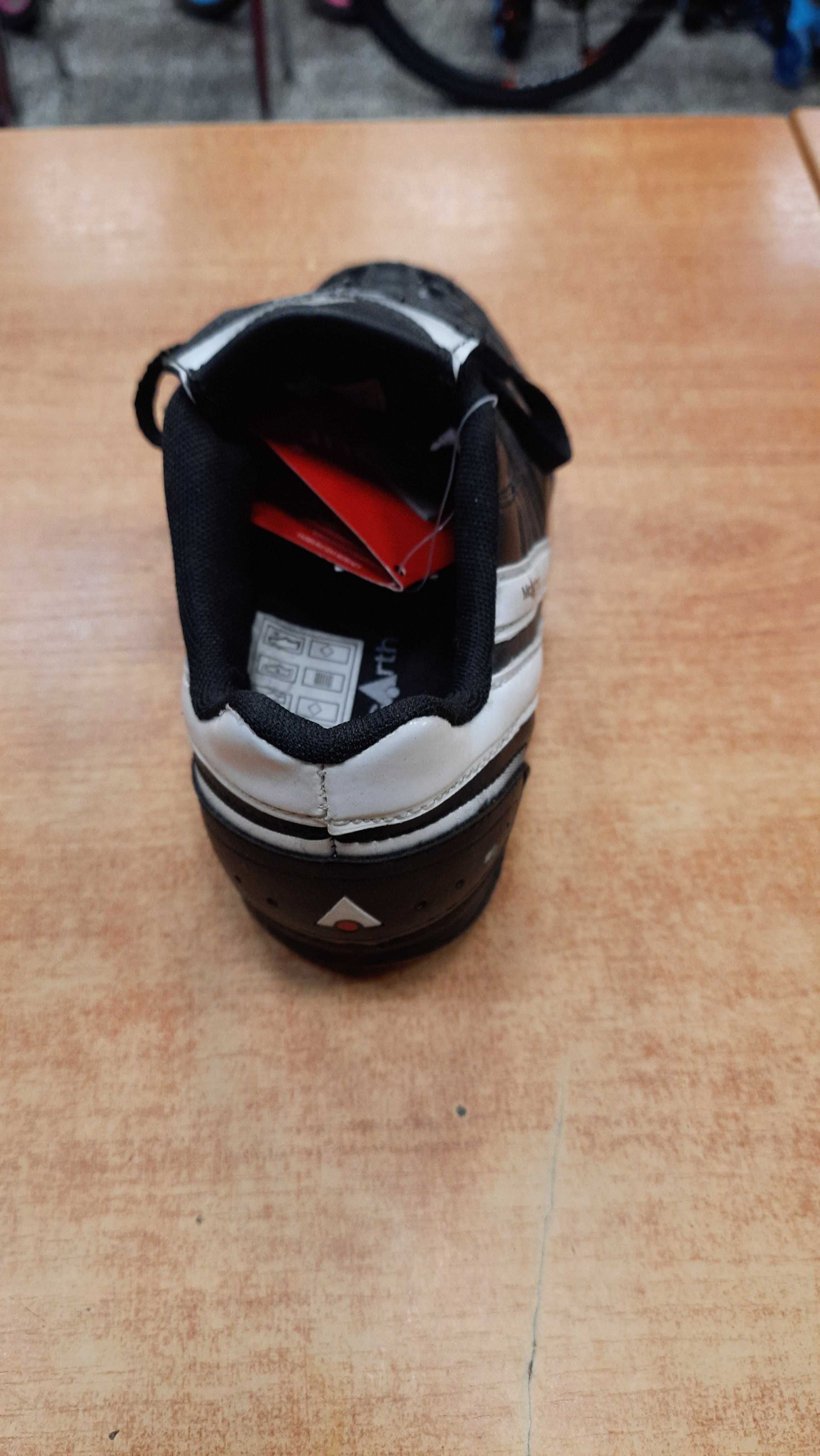 Buty halowe McArthur ( rozmiar 38 )