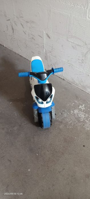 Jeździk motor policyjny