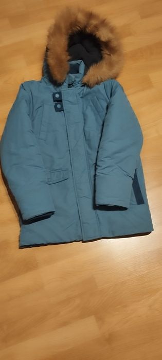 Kurtka zimowa dziecięca okaidi rozmiar 140 cm