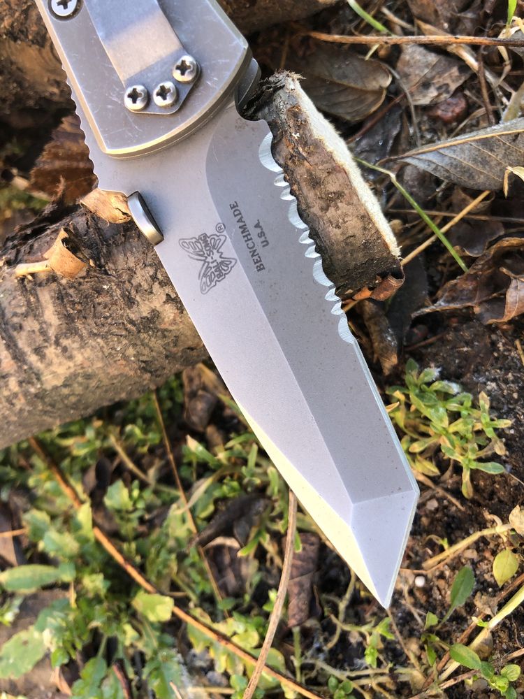 Benchmade -Emerson nie spyderco microtech