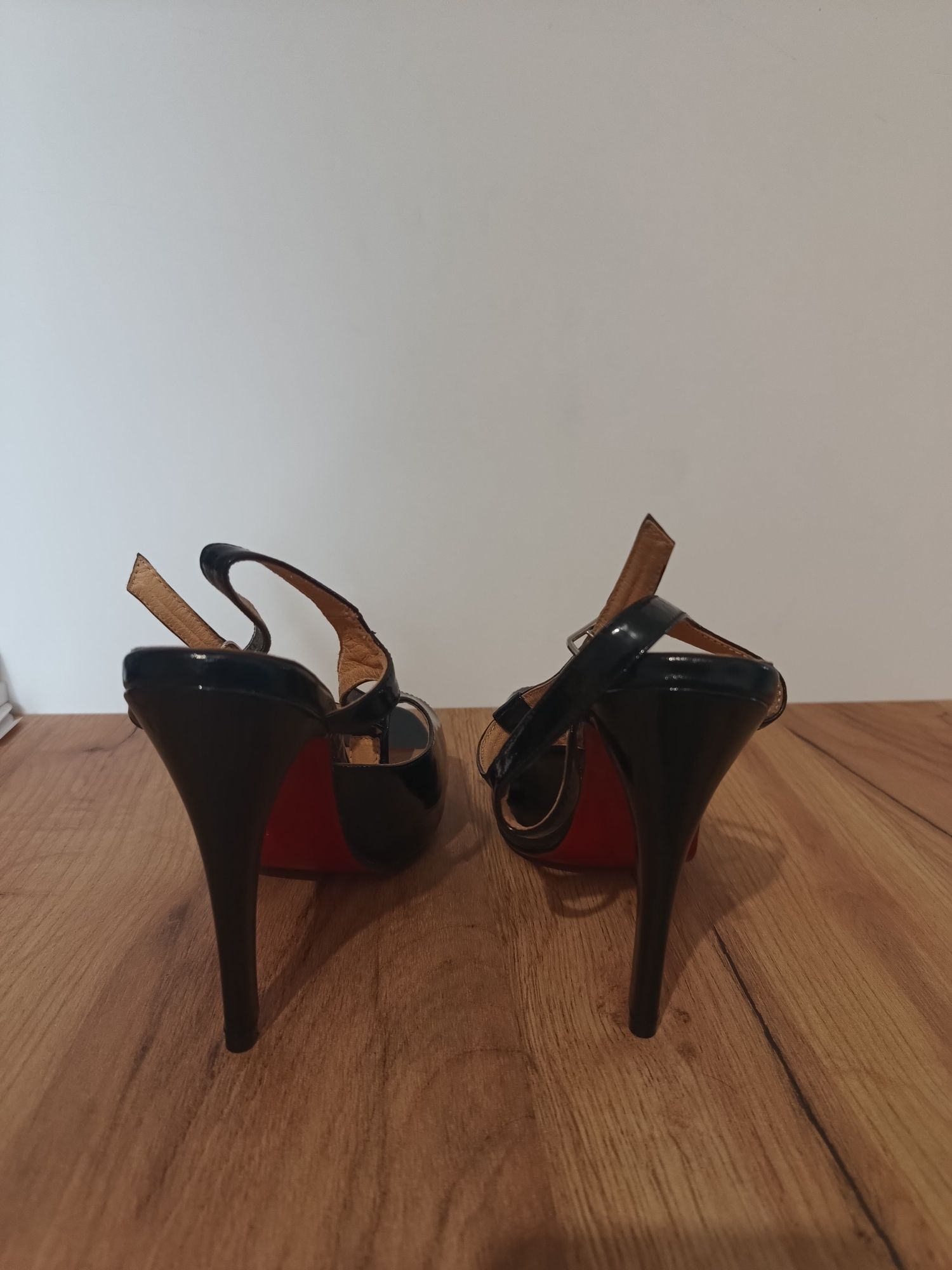 Szpilki Christian Louboutin