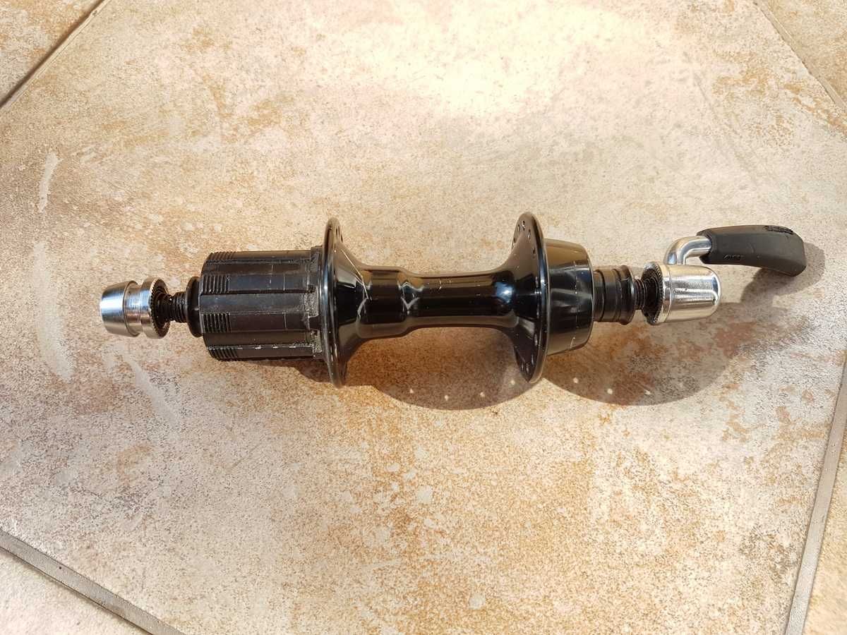 tylna piasta Shimano DEORE XT, FH-M732, Black, 32h + zacisk koła QR