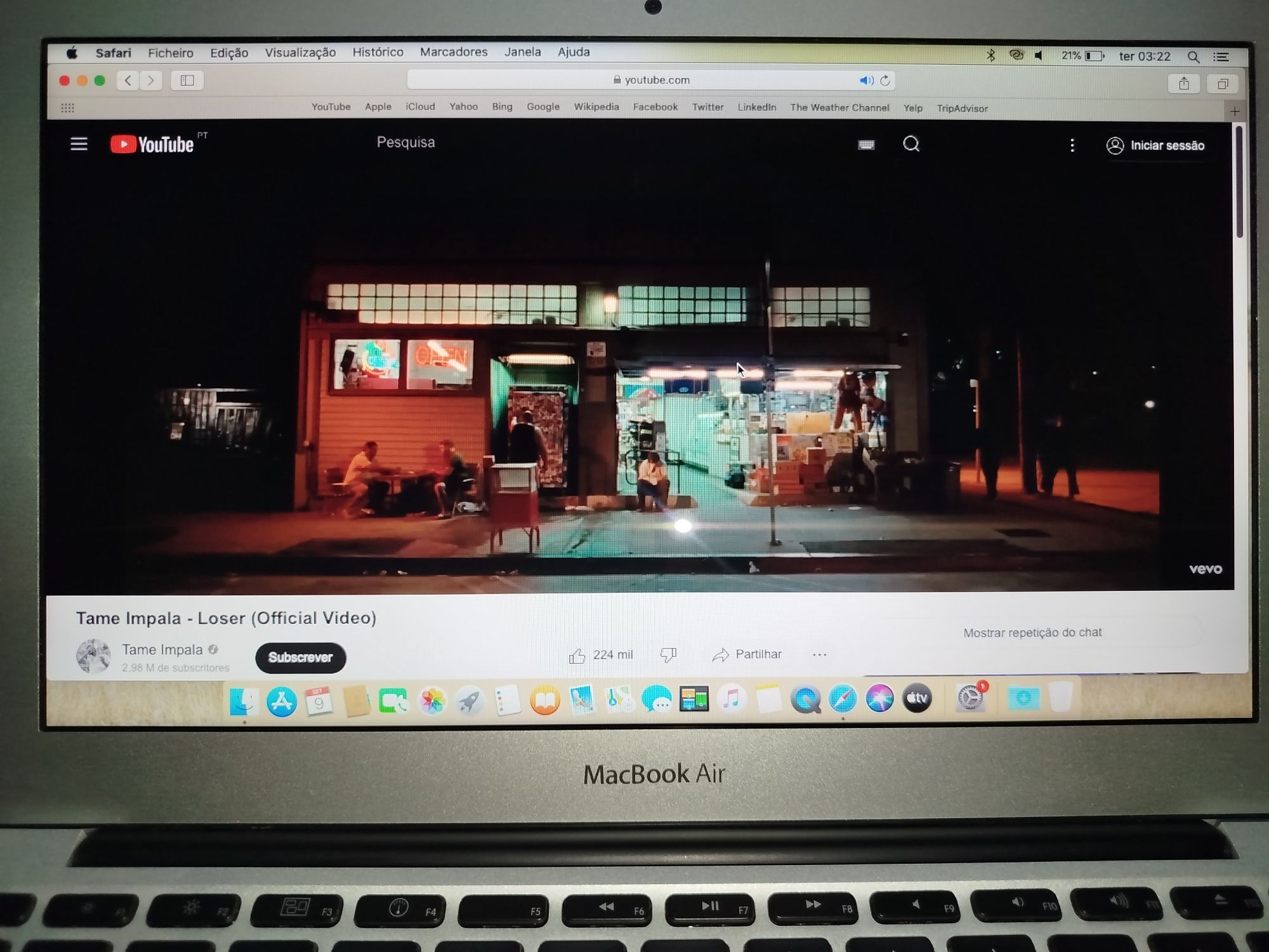 Apple MacBook Air