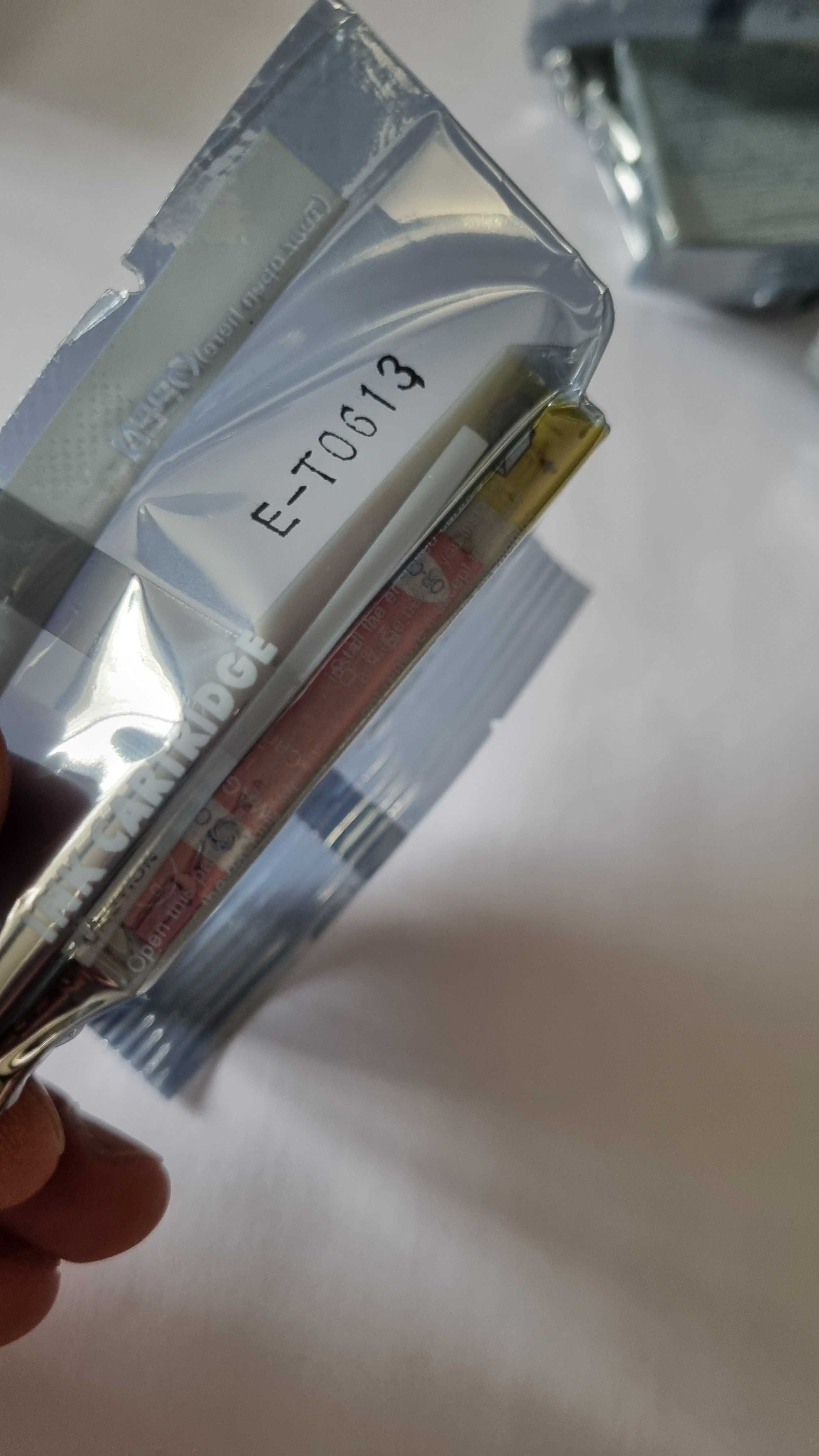 Tusz Epson E-T0611 czarny czerwony niebieski żółty Stylus