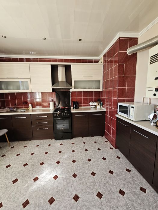 Дім біля лісу- спокій, простір та затишок