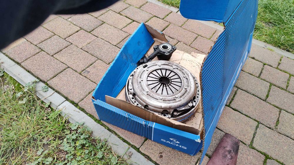 Ford  Volvo sprzęgło dwumas. 2.0 hdi