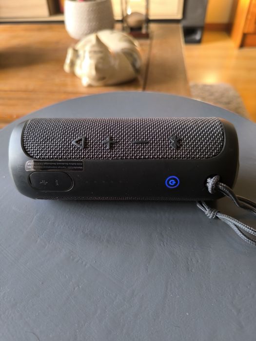 Coluna Bluetooth JBL Flip Essencial
