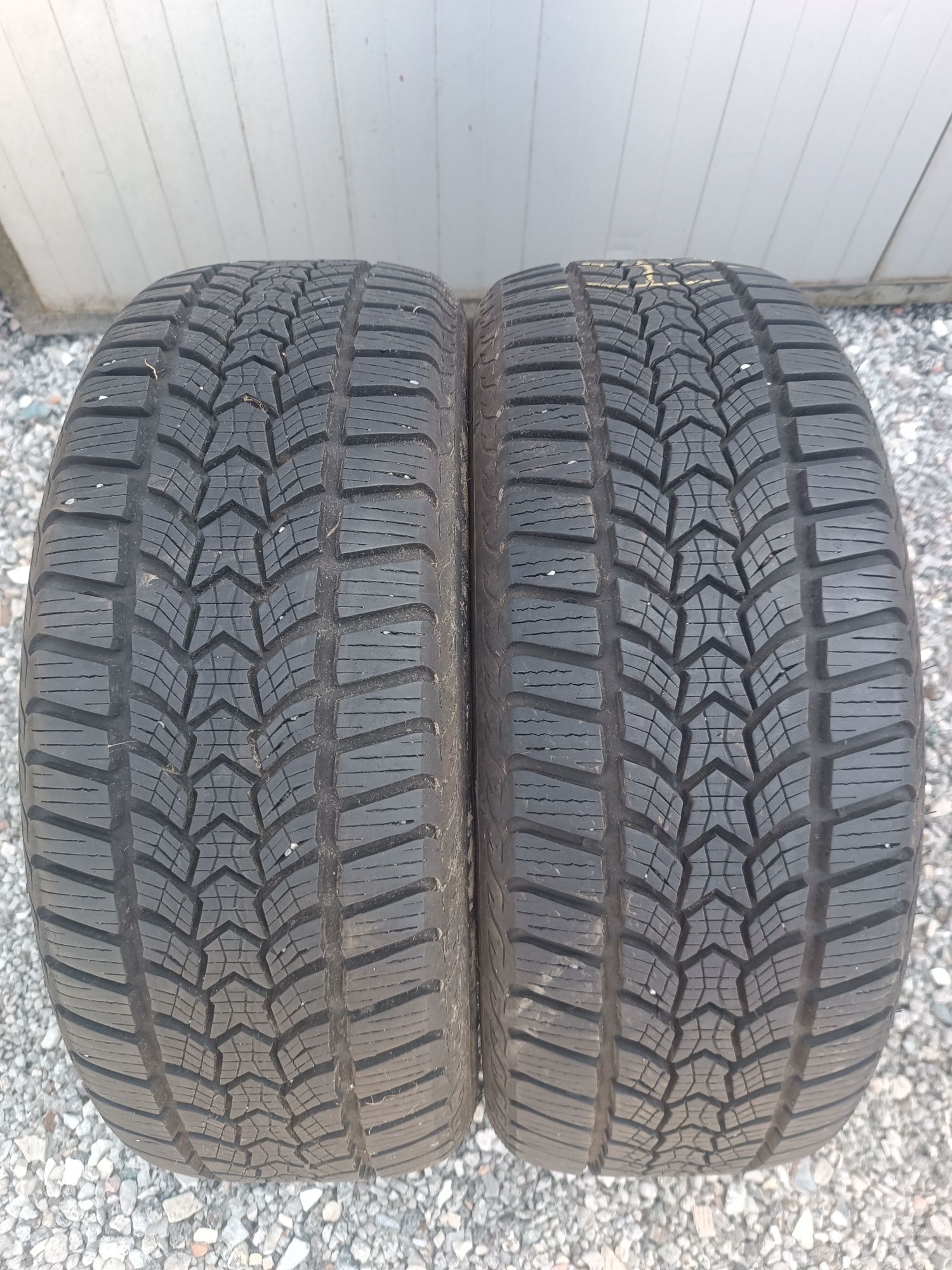 205/55R16 dwie opony zimowe Dunlop 2020r jak nowe