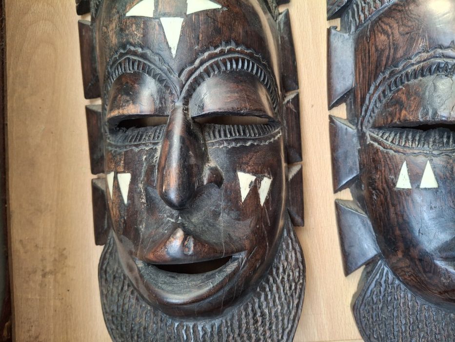 2 grandes mascaras africana 45 cms cada