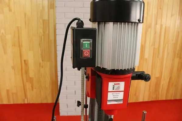 Довбальний верстат Holzmann STM 26S