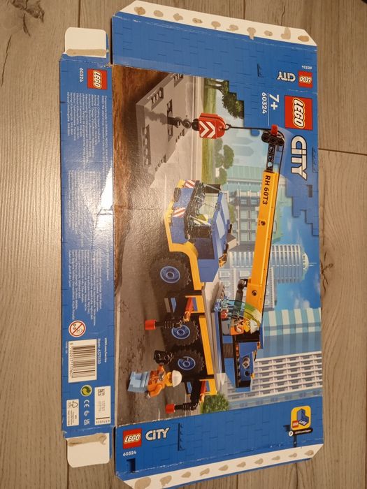 Pudełko Lego City 60324