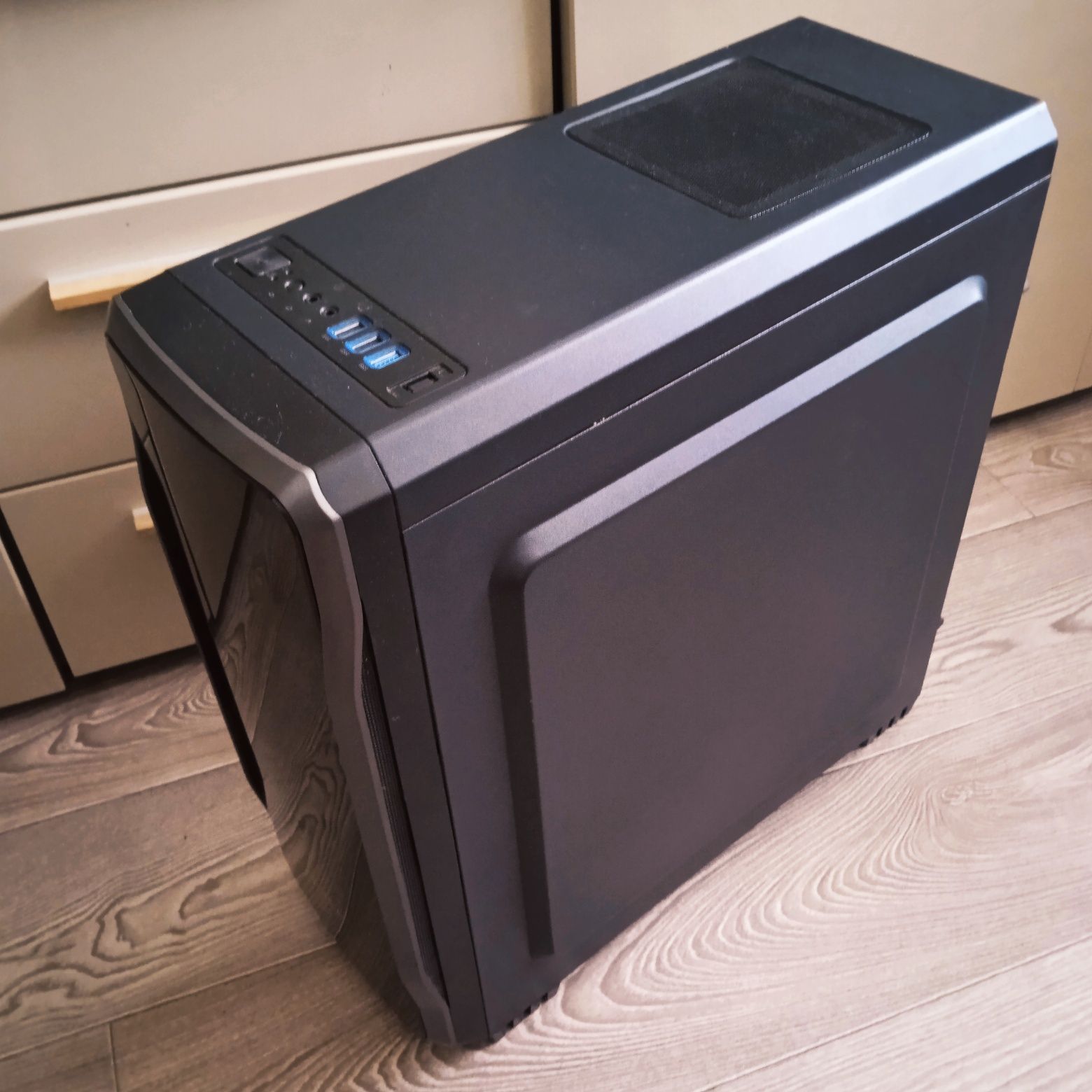 Игровой компьютер + Монитор  MSi Optix G27
