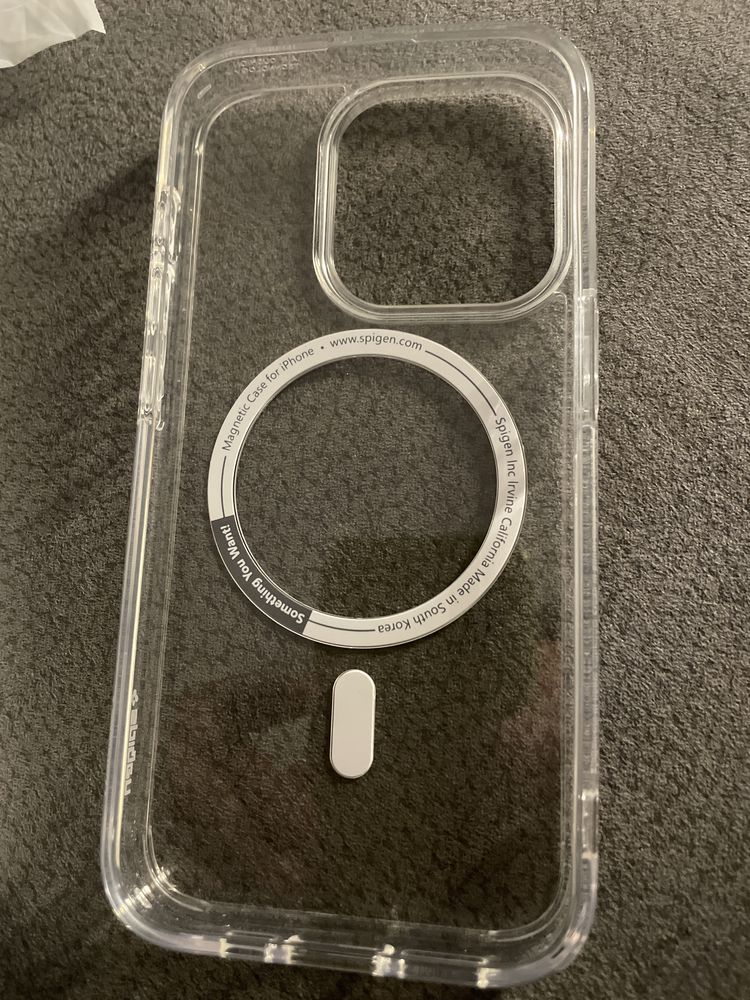 Capa iphone 15 pro Spigen ultra hybrid mag