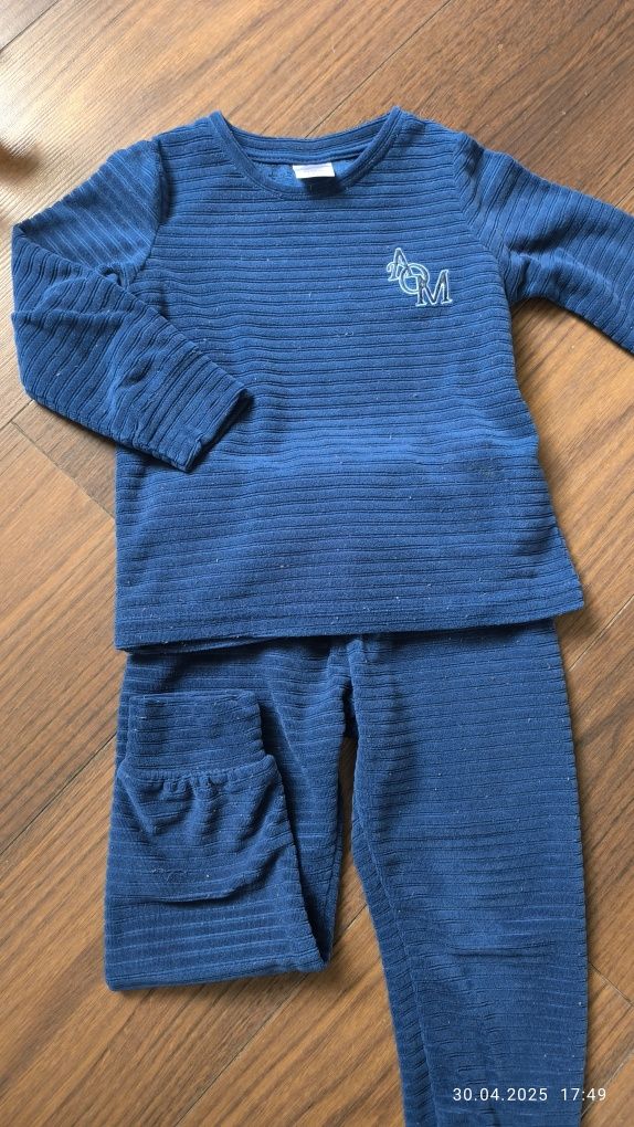 Zestaw sweter i spodnie r.92/98