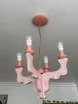 candeeiro de teto rosa