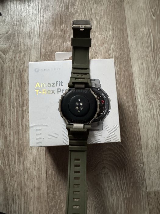 Смартгодинник Amazfit T-Rex Pro