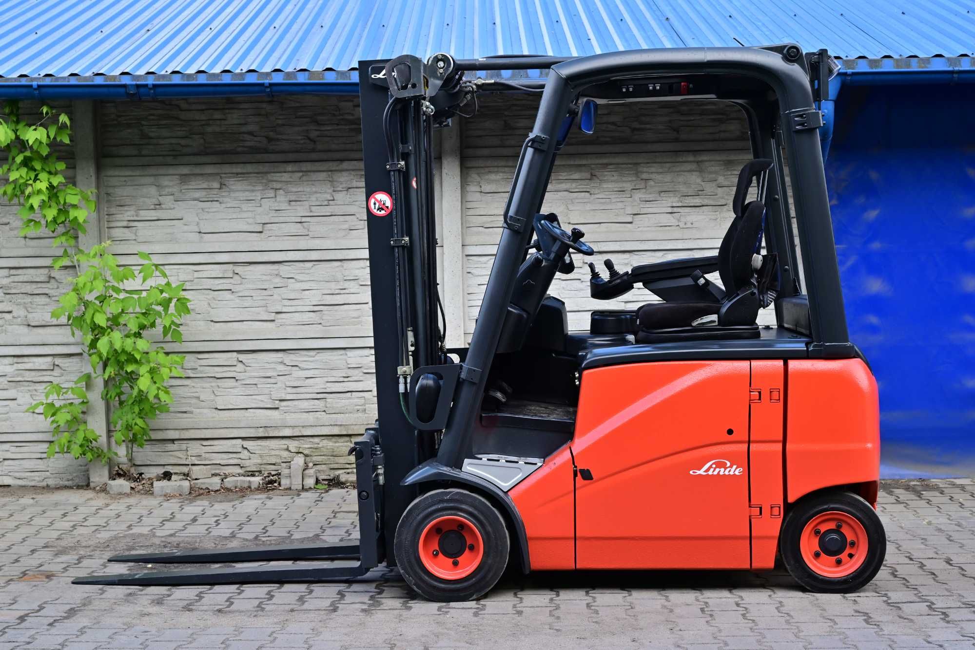 Wózek widłowy Linde E20 PH-02 Triplex Bateria 2023 rok 2735mth FHP 389
