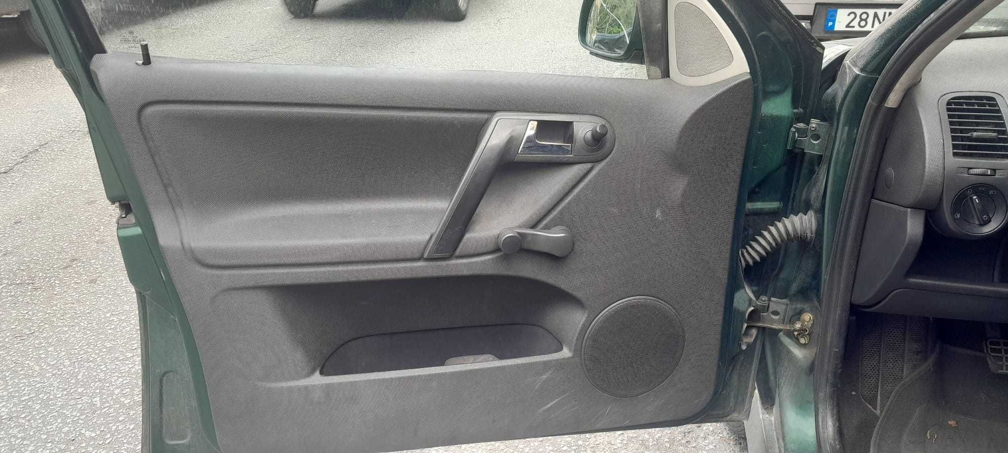 Carro VW Polo ano 2000