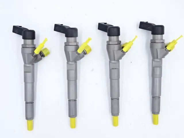 REGENEROWANY WTRYSKIWACZ 1.5 DCI H8201100113 166006212R ,