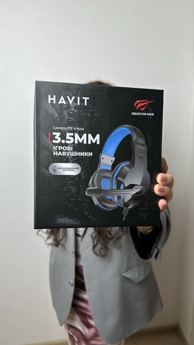 Ігрові навушники HAVIT від Віаліни Кот