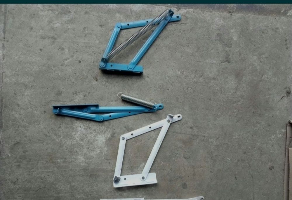 Механизм для откидных кроватей.