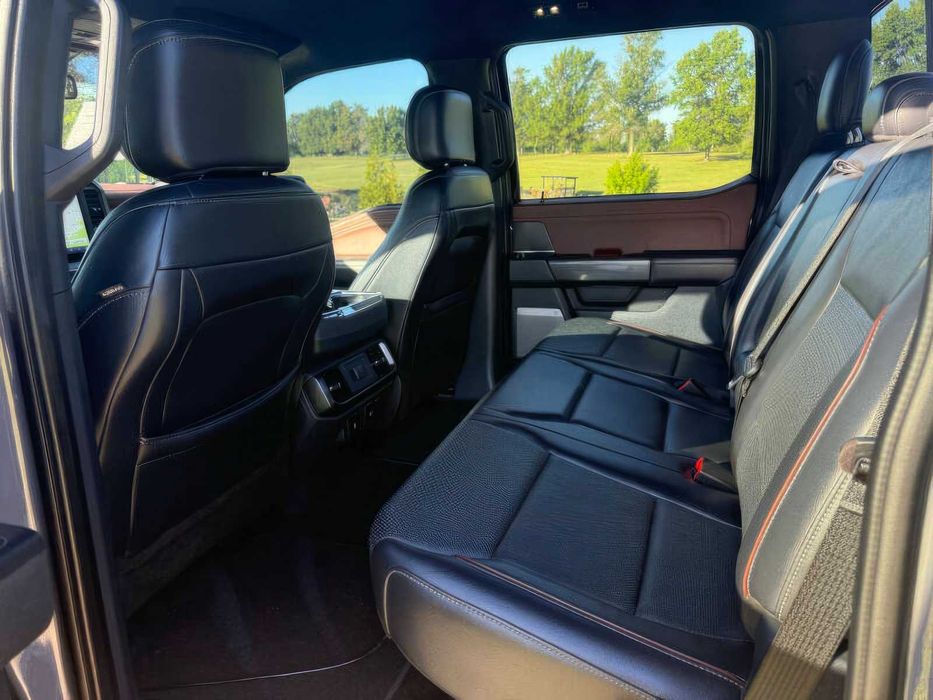 Ford F-150 Lariat      2021